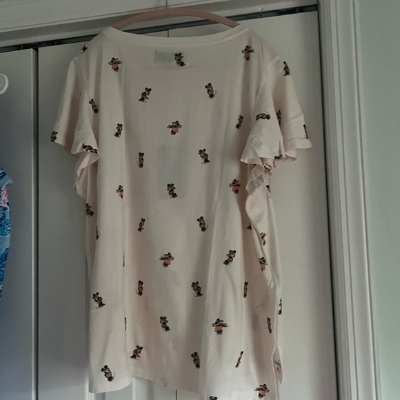 Tommy Bahama x Disney - Picture 2 of 4